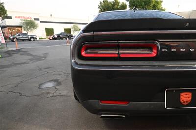 2016 Dodge Challenger SXT   - Photo 9 - Norwalk, CA 90650-2241