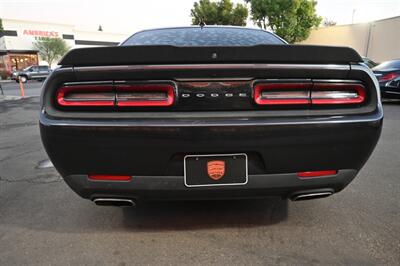 2016 Dodge Challenger SXT   - Photo 10 - Norwalk, CA 90650-2241