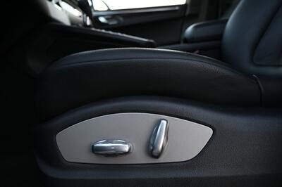 2016 Porsche Macan S   - Photo 35 - Norwalk, CA 90650-2241
