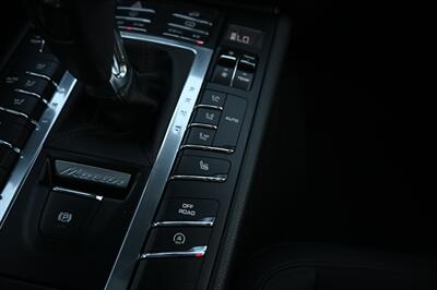2016 Porsche Macan S   - Photo 77 - Norwalk, CA 90650-2241