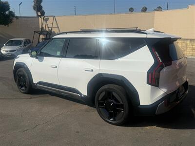2025 Kia EV9 GT-Line   - Photo 7 - Norwalk, CA 90650-2241