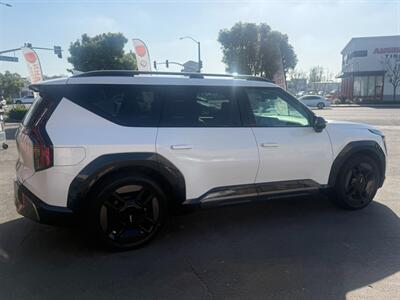 2025 Kia EV9 GT-Line   - Photo 15 - Norwalk, CA 90650-2241
