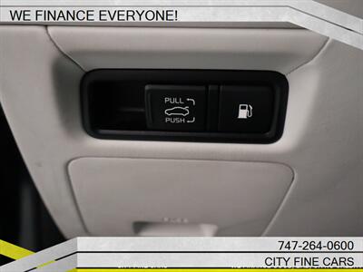 2017 Kia K900 Luxury V8   - Photo 21 - Panorama City, CA 91402