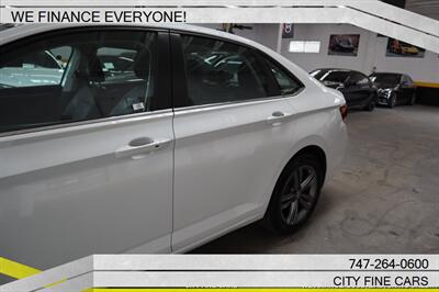 2022 Volkswagen Jetta 1.5T SE - Photo 6 - Panorama City, CA 91402