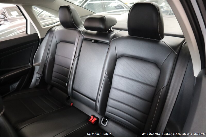 2022 Volkswagen Jetta 1.5T SE - Photo 24 - Panorama City, CA 91402