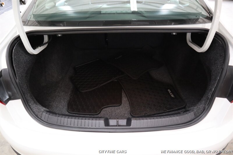 2022 Volkswagen Jetta 1.5T SE - Photo 25 - Panorama City, CA 91402