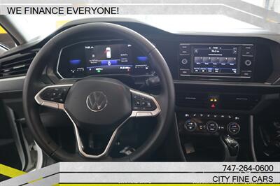 2022 Volkswagen Jetta 1.5T SE - Photo 14 - Panorama City, CA 91402