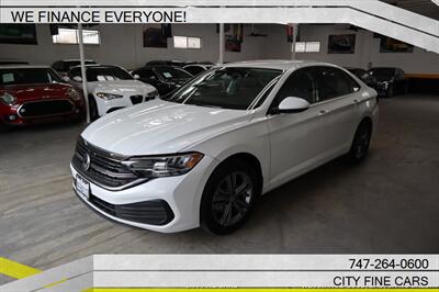 2022 Volkswagen Jetta 1.5T SE - Photo 2 - Panorama City, CA 91402