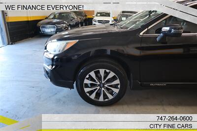 2017 Subaru Outback 2.5i Limited   - Photo 3 - Panorama City, CA 91402