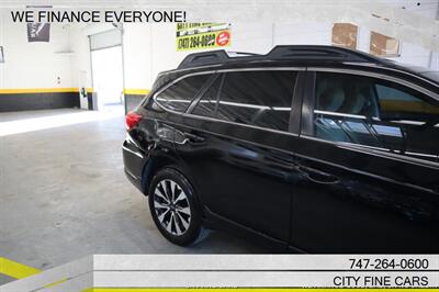 2017 Subaru Outback 2.5i Limited   - Photo 10 - Panorama City, CA 91402
