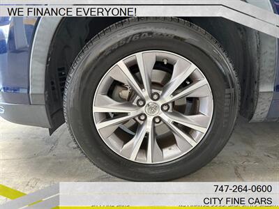 2014 Toyota Highlander XLE   - Photo 4 - Panorama City, CA 91402