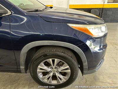 2014 Toyota Highlander XLE   - Photo 14 - Panorama City, CA 91402