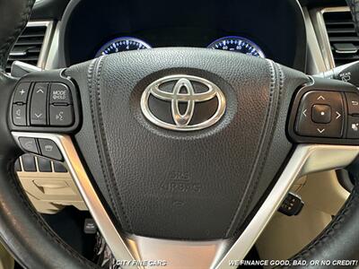 2014 Toyota Highlander XLE   - Photo 19 - Panorama City, CA 91402