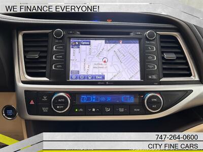 2014 Toyota Highlander XLE   - Photo 23 - Panorama City, CA 91402