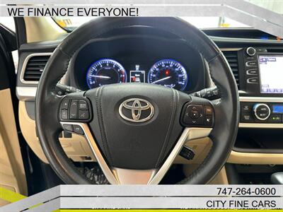 2014 Toyota Highlander XLE   - Photo 21 - Panorama City, CA 91402