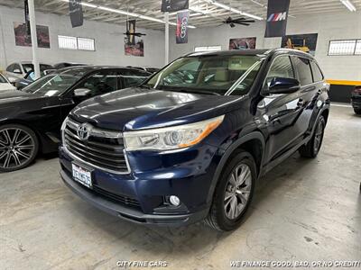 2014 Toyota Highlander XLE   - Photo 2 - Panorama City, CA 91402