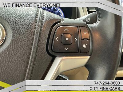 2014 Toyota Highlander XLE   - Photo 20 - Panorama City, CA 91402