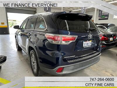 2014 Toyota Highlander XLE   - Photo 8 - Panorama City, CA 91402