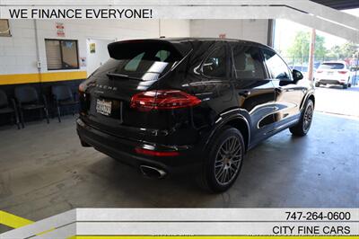 2017 Porsche Cayenne - Photo 9 - Panorama City, CA 91402