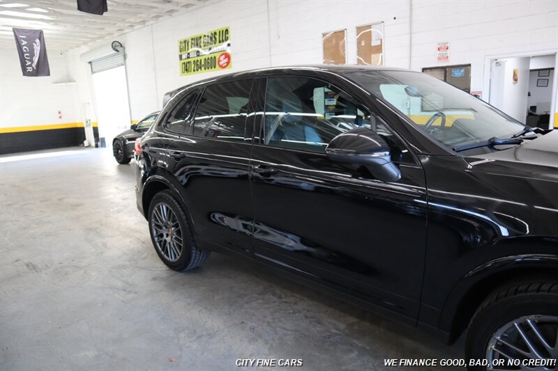 2017 Porsche Cayenne - Photo 11 - Panorama City, CA 91402