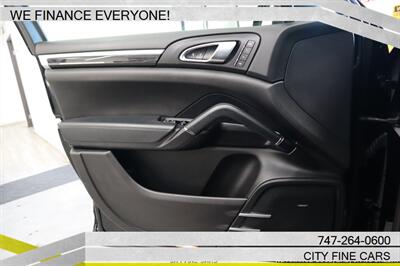 2017 Porsche Cayenne - Photo 20 - Panorama City, CA 91402