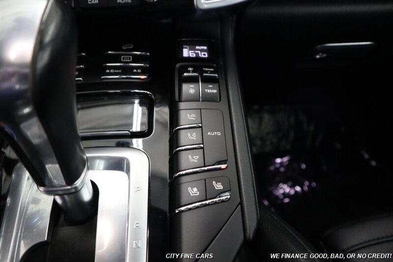 2017 Porsche Cayenne - Photo 26 - Panorama City, CA 91402
