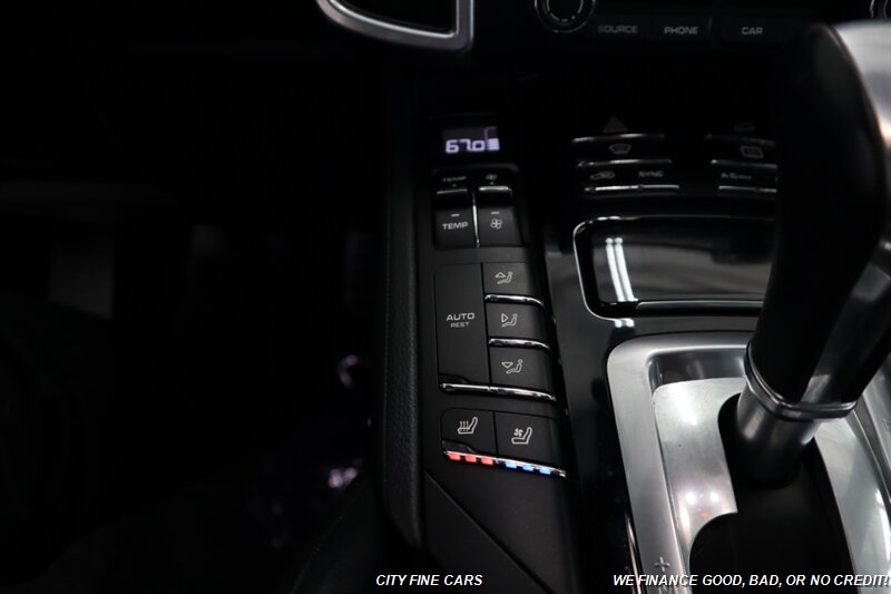 2017 Porsche Cayenne - Photo 24 - Panorama City, CA 91402