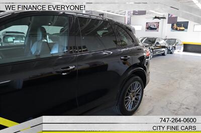 2017 Porsche Cayenne - Photo 6 - Panorama City, CA 91402