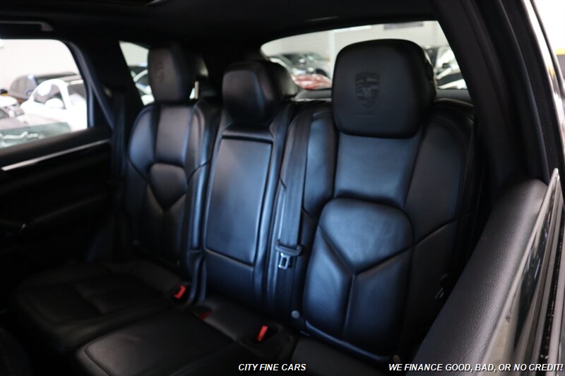 2017 Porsche Cayenne - Photo 31 - Panorama City, CA 91402