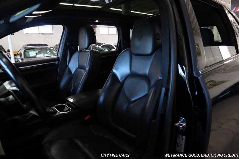 2017 Porsche Cayenne - Photo 30 - Panorama City, CA 91402