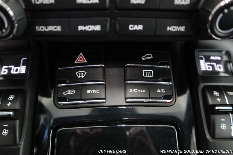 2017 Porsche Cayenne - Photo 25 - Panorama City, CA 91402
