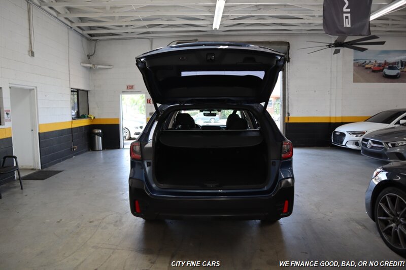 2022 Subaru Outback Onyx Edition XT - Photo 26 - Panorama City, CA 91402