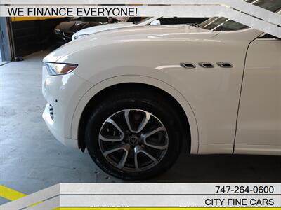 2021 Maserati Levante S - Photo 3 - Panorama City, CA 91402