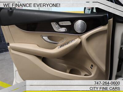 2018 Mercedes-Benz GLC GLC 300 4MATIC   - Photo 22 - Panorama City, CA 91402