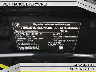 2018 BMW 330e iPerformance   - Photo 35 - Panorama City, CA 91402