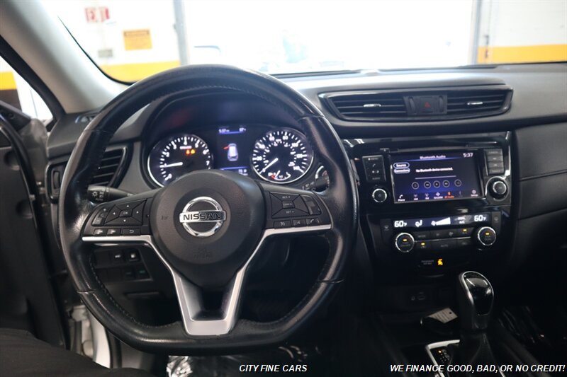 2018 Nissan Rogue SV - Photo 13 - Panorama City, CA 91402
