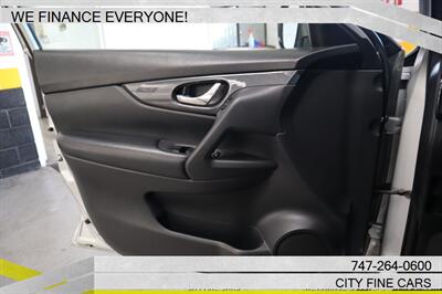 2018 Nissan Rogue SV - Photo 23 - Panorama City, CA 91402
