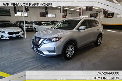 2018 Nissan Rogue SV - Photo 2 - Panorama City, CA 91402