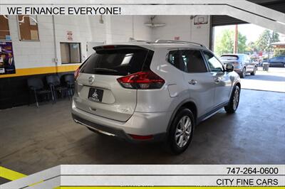 2018 Nissan Rogue SV - Photo 9 - Panorama City, CA 91402