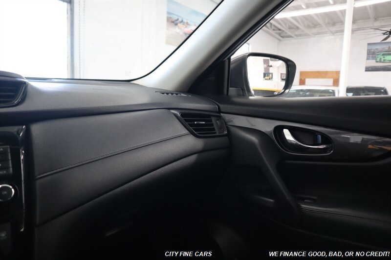 2018 Nissan Rogue SV - Photo 22 - Panorama City, CA 91402