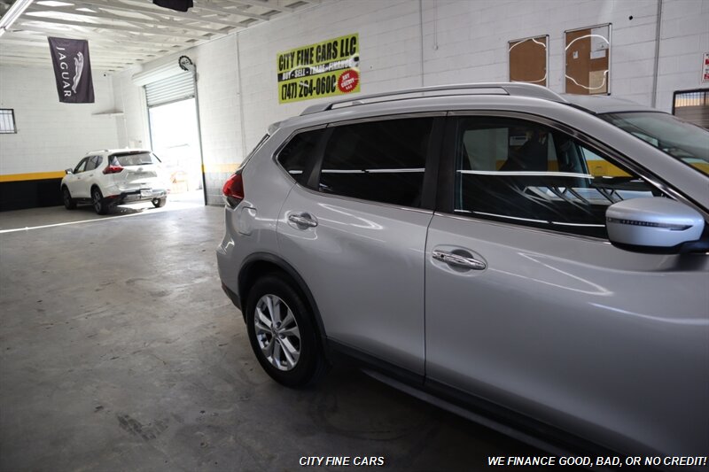 2018 Nissan Rogue SV - Photo 10 - Panorama City, CA 91402