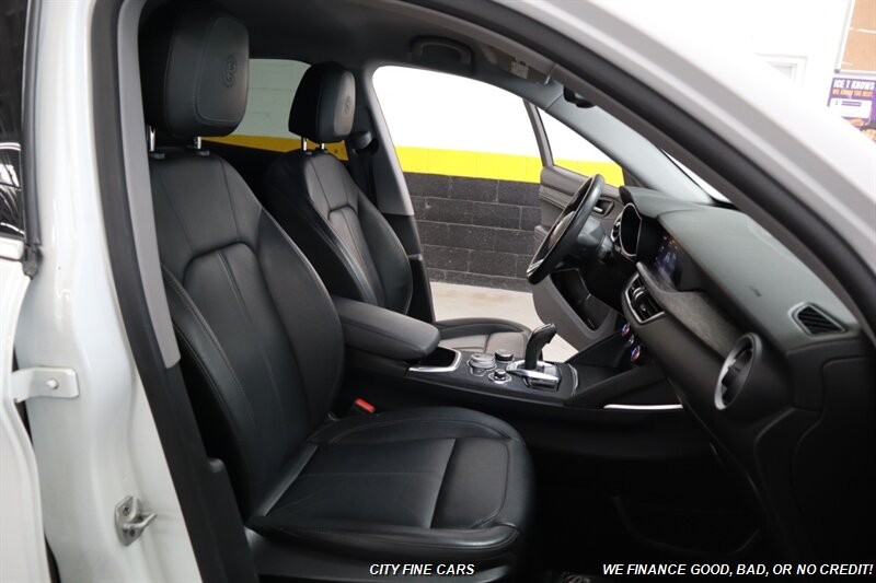 2020 Alfa Romeo Stelvio - Photo 29 - Panorama City, CA 91402
