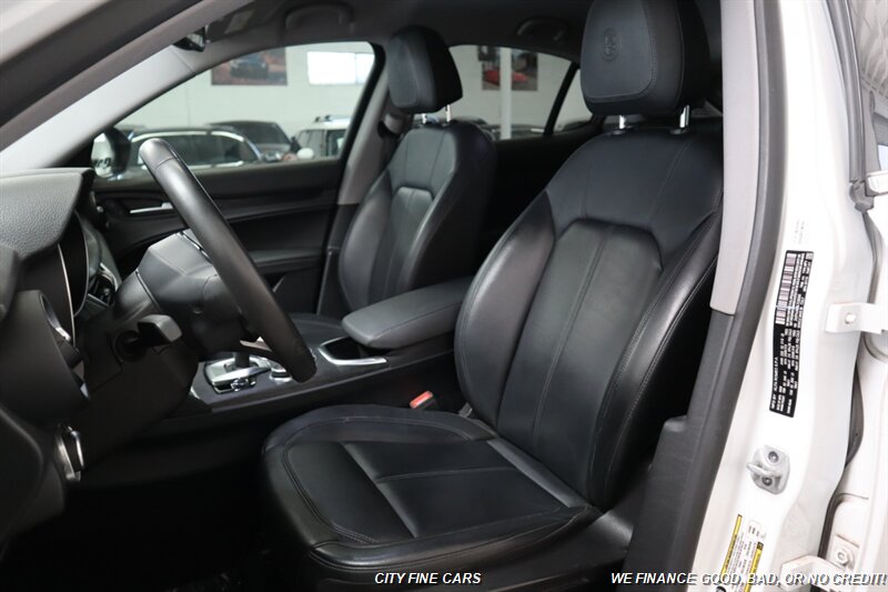 2020 Alfa Romeo Stelvio - Photo 26 - Panorama City, CA 91402