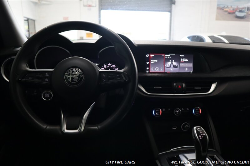2020 Alfa Romeo Stelvio - Photo 15 - Panorama City, CA 91402