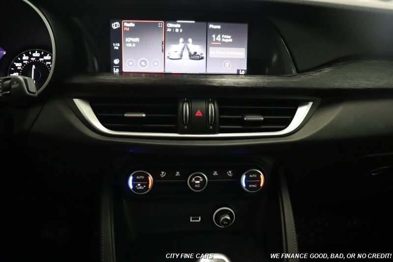 2020 Alfa Romeo Stelvio - Photo 23 - Panorama City, CA 91402