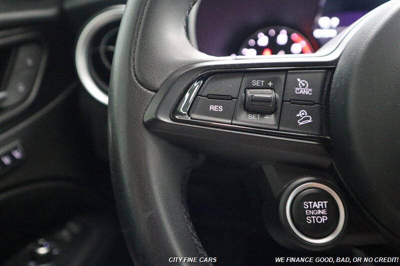 2020 Alfa Romeo Stelvio - Photo 18 - Panorama City, CA 91402