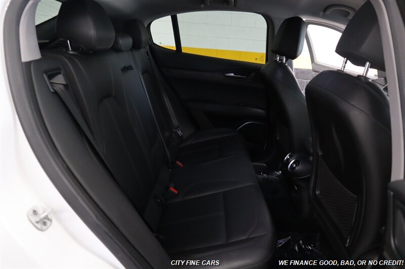 2020 Alfa Romeo Stelvio - Photo 28 - Panorama City, CA 91402