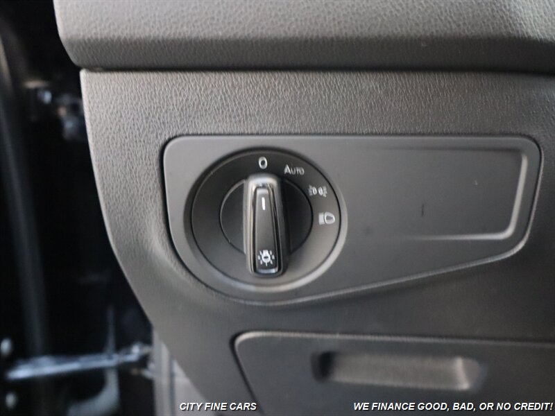 2019 Volkswagen Tiguan 2.0T S   - Photo 15 - Panorama City, CA 91402