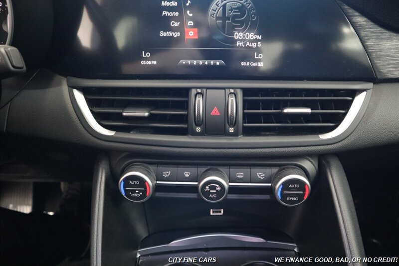 2019 Alfa Romeo Giulia - Photo 20 - Panorama City, CA 91402