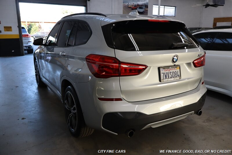 2017 BMW X1 28i photo 7